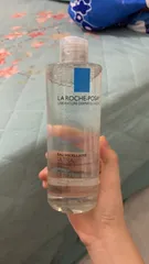 Ảnh đánh giá Nước tẩy trang La Roche-Posay Micellar Water 400ml cho da nhạy cảm - Dịu nhẹ, làm sạch hiệu quả, không cồn, lành tính cho làn da.