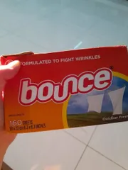 Ảnh đánh giá Giấy Thơm Quần Áo Bounce Mỹ - Hương Thơm Dịu Nhẹ, Khử Mùi Đến 21 Ngày, Hộp 160 Tờ, Thích Hợp Cho Quần Áo và Không Gian sống
