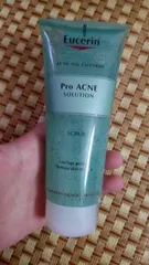 Ảnh đánh giá Gel Tẩy Tế Bào Chết Da Mụn Eucerin Pro Acne Scrub 100ml - Chăm Sóc Da Mụn Hiệu Quả, Ngăn Ngừa Mụn Đầu Đen, Làm Sạch Sâu Lỗ Chân Lông