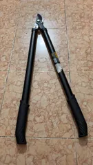 Ảnh đánh giá Kéo Cắt Cán Dài Lưỡi Thép 26.5 Inch Deli DL2779 - Dụng Cụ Cắt Tỉa Cây Cảnh Sắc Bén, Siêu Bền, Tiện Lợi