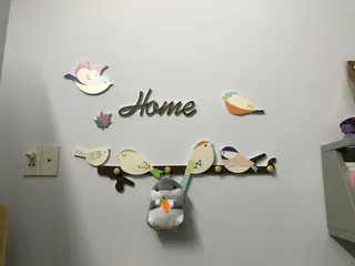 Ảnh đánh giá Bộ Decal Dán Tường Hình Chim Happy Birds Kèm Kệ Treo - Trang Trí Phòng Ngủ Hiện Đại, Phong Cách Tối Giản