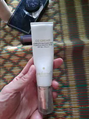 Ảnh đánh giá Kem Nền Sakura CC Cream Flawless Control Base Nhật Bản - Kem Trang Điểm Chống Nắng SPF50/PA++++, Che Khuyết Điểm Hoàn Hảo, Lớp Nền Tự Nhiên