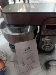 Ảnh đánh giá Máy trộn bột đa năng UNIE EM5 8L - Máy nhồi bột 1300W với 6 nấc tốc độ, hoàn hảo cho làm bánh và đánh trứng tại nhà