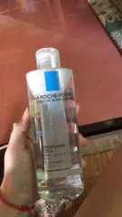 Ảnh đánh giá Nước tẩy trang La Roche-Posay Micellar Water 400ml cho da nhạy cảm - Dịu nhẹ, làm sạch hiệu quả, không cồn, lành tính cho làn da.