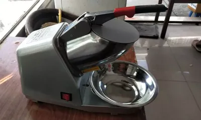 Ảnh đánh giá Máy Bào Đá Tuyết 2 Lưỡi Dao Thế Hệ Mới - Thiết Kế Nhỏ Gọn, Tiết Kiệm Điện 380W, Vận Hành Êm Ái, Phù Hợp Quán Cafe & Nhà Hàng