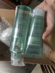 Ảnh đánh giá Gel Tẩy Tế Bào Chết Da Mụn Eucerin Pro Acne Scrub 100ml - Chăm Sóc Da Mụn Hiệu Quả, Ngăn Ngừa Mụn Đầu Đen, Làm Sạch Sâu Lỗ Chân Lông