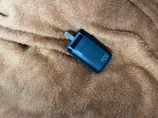 Ảnh đánh giá Củ Sạc Nhanh 3 Cổng Remax RP-U55 65W - Sạc Cùng Lúc 3 Thiết Bị, Hỗ Trợ USB-C và USB-A, Phù Hợp Điện Thoại và Laptop