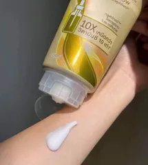 Ảnh đánh giá Sữa Dưỡng Thể Trắng Da Vaseline Healthy Bright Gluta HYA 330ml - Dưỡng Ẩm, Mờ Thâm, Làm Sáng Da Tự Nhiên