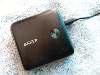 Ảnh đánh giá Pin sạc dự phòng Anker A1623 10000mAh kiêm củ sạc nhanh PD 20W - Thiết kế gọn nhẹ, sạc nhanh mọi thiết bị, tiện dụng cho du lịch