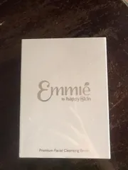 Ảnh đánh giá Máy rửa mặt Emmié Premium Facial Cleansing Brush - Sạch sâu, 7 chế độ rung, giúp da khỏe mạnh, dịu nhẹ, hỗ trợ chống lão hóa, bảo hành 12 tháng