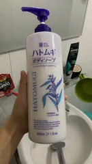 Ảnh đánh giá [Nhập khẩu] Sữa Tắm Trắng Da Giữ Ẩm Hatomugi Nhật Bản 800ML - Sản Phẩm Chăm Sóc Da Tự Nhiên, Chiết Xuất Hạt Coix, Dưỡng Ẩm, Làm Sáng Da