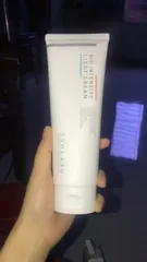 Ảnh đánh giá Kem Dưỡng Trắng Da Body Usolab Bio Intensive Light Cream 250ml - 7 Dưỡng Chất Vàng, Làm Sáng Da An Toàn và Hiệu Quả