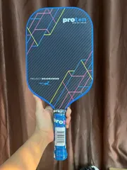 Ảnh đánh giá Vợt Pickleball Proton Series Four Sợi Carbon Nhẹ - Thiết Kế Không Cạnh, Chất Liệu Độ Bền Cao, Cảm Giác Chơi Tốt Nhất