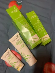 Ảnh đánh giá Lotion Cân Bằng Cấp Ẩm Cho Da Nhạy Cảm Living Nature - Dưỡng Ẩm, Làm Dịu, Giảm Đỏ Da, Chiết Xuất Dầu Dừa 100ml