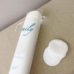 Ảnh đánh giá Bông Tẩy Trang Emily 120 Miếng - Cotton Tự Nhiên Siêu Mềm, Lấy Đi Bụi Bẩn, Đánh Bay Bã Nhờn, Làn Da Khô Thoáng Sạch Sẽ
