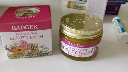 Ảnh đánh giá Sáp Dưỡng Ẩm Hoa Hồng Hữu Cơ Badger Rose Damascus Beauty Balm - Giải Pháp Dưỡng Ẩm Cho Da Khô, Kết Cấu Nhẹ Nhàng, 100% Thành Phần Tự Nhiên