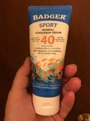 Ảnh đánh giá Kem Chống Nắng Vật Lý Badger Sport Mineral SPF 40 Kháng Nước, Bảo Vệ Da Trong Thể Thao Ngoài Trời, Dưỡng Ẩm Tự Nhiên