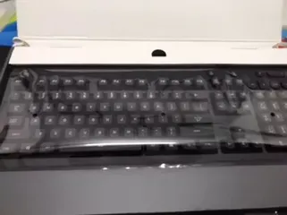 Ảnh đánh giá Bàn Phím Gaming Có Dây Logitech G213 Prodigy - Chống Nước, Ánh Sáng RGB, Phím Cơ Học Tactile, Tối Ưu Cho Game Thủ