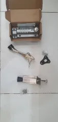 Ảnh đánh giá Chốt Cửa Ngang Có Mật Khẩu Hobby Home Decor LCK - Chắc Chắn, An Toàn Với Hợp Kim Kẽm, Hai Màu Trắng Đen Phù Hợp Nhiều Kiểu Cửa