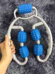 Ảnh đánh giá Con lăn massage giãn cơ 5 bánh xe Dobetters - Thiết bị thể thao giảm đau, xoa bóp vai tay chân, tiện dụng cho tập luyện và du lịch.
