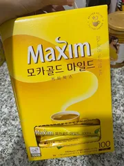 Ảnh đánh giá Cà Phê Hòa Tan Maxim Mocha Gold - Hương Vị Đậm Đà, Ngọt Dịu, Tiện Lợi Cho Gia Đình & Văn Phòng - Hộp 100 Gói X 12g