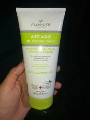 Ảnh đánh giá Sữa Rửa Mặt Floslek Anti Acne cho Da Dầu Mụn - Gel Làm Sạch Sâu Ngăn Ngừa Mụn, Kháng Viêm, Dưỡng Ẩm 200ml