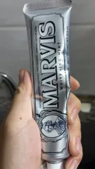 Ảnh đánh giá Kem Đánh Răng Marvis 85ml Chính Hãng - Hương Bạc Hà Tươi Mát, Làm Trắng Răng, Bảo Vệ Sức Khỏe Răng Miệng, Hơi Thở Thơm Mát