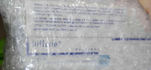 Ảnh đánh giá Kem Hỗ Trợ Giảm Mụn Trứng Cá Diff Cream 30g - Chứa 0.1% Ada.palene, Giúp Giảm Thâm và Làm Sáng Da, Chăm Sóc Da Hiệu Quả