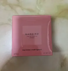 Ảnh đánh giá Nước hoa Narciso Ambree - Hương nước hoa nữ tính quyến rũ, sang trọng với hoa sứ, xạ hương và vanilla.