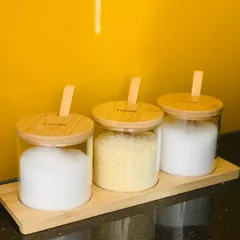 Ảnh đánh giá Bộ 3 Lọ Gia Vị Thủy Tinh Kèm Khay Gỗ - Dụng Cụ Nhà Bếp Sang Trọng, Bảo Quản Gia Vị Hiệu Quả từ Hobby Home Decor
