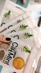 Ảnh đánh giá Cỏ bạc hà Hahale CatMint Powder cho mèo - Thực phẩm chức năng giảm stress, kích thích và hỗ trợ tiêu hóa cho mèo khỏe mạnh