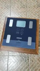 Ảnh đánh giá Cân Đo Lượng Mỡ Cơ Thể Omron HBF-224 - Chịu Lực Tối Đa 135kg, Màn Hình LCD, Đo Tỷ Lệ Mỡ Cơ, Đánh Giá Sức Khỏe 4 Người Dùng