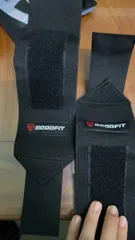 Ảnh đánh giá Băng quấn cổ tay tập gym Goodfit GF301W màu đen - Hỗ trợ tăng lực, giảm chấn thương cho người tập thể hình, dụng cụ thể thao chất lượng.