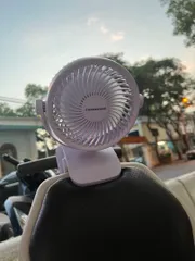 Ảnh đánh giá Quạt Kẹp Xe Đẩy Nôi Dono & Dono Mini Tích Điện - 4 Mức Gió, Thời Gian Sử Dụng 28 Giờ, An Toàn Cho Bé Yêu