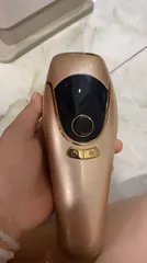 Ảnh đánh giá Máy triệt lông băng lạnh IPL Maxcare M2 - Công nghệ triệt lông êm dịu, cảm biến da thông minh, hiệu quả gấp 2 lần tại nhà