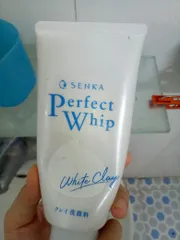 Ảnh đánh giá Sữa Rửa Mặt Senka Perfect White Clay 120g - Làm Sạch Sâu, Đất Sét Trắng, Cung Cấp Độ Ẩm, Giúp Da Sáng Rạng Rỡ Nhật Bản