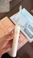 Ảnh đánh giá Bàn Chải Đánh Răng Điện Sóng Siêu Âm Usmile P1 - Thiết Kế Nhỏ Gọn, 3 Chế Độ Làm Sạch, Rung 38.000 Vòng/Phút, Đèn LED Hiển Thị