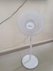 Ảnh đánh giá Quạt Cây Đứng Camel 5 Cánh Siêu Cấp - Quạt Điện 60W 3 Tốc Độ Tiết Kiệm Điện, Đứng Vững Chắc, Thiết Kế Hiện Đại