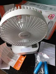 Ảnh đánh giá Quạt Sạc Comet CRF1406 - Quạt Tích Điện Có Đèn LED, Dùng 8 Giờ, Thiết Kế Nhỏ Gọn, Pin 1500mAh, Chất Lượng Cao, Tiện Dụng Mang Theo