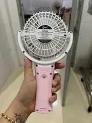 Ảnh đánh giá Quạt Sạc Tích Điện Mini Comet CRF0904 3W - Quạt Cầm Tay 3 Chế Độ Gió, Phù Hợp Mọi Không Gian, Lựa Chọn Hoàn Hảo Mùa Hè