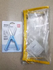 Ảnh đánh giá Túi đựng bút trong suốt Deli 67027 - Túi đa năng cho đồ dùng học tập và mỹ phẩm, kích thước 235x55x105mm, tiện lợi khi du lịch