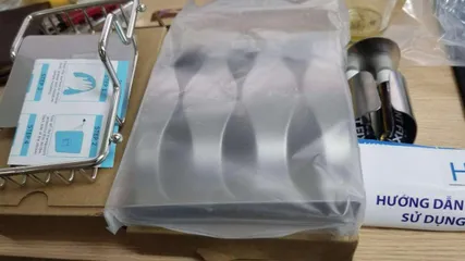 Ảnh đánh giá Kệ Inox Dán Tường Đựng Bàn Chải Đánh Răng Hobby - Giải Pháp Tiện Lợi Cho Không Gian Nhà Tắm Ngăn Nắp, Chịu Nhiệt Chống Gỉ 304