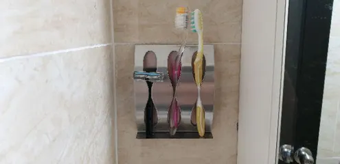 Ảnh đánh giá Kệ Inox Dán Tường Đựng Bàn Chải Đánh Răng Hobby - Giải Pháp Tiện Lợi Cho Không Gian Nhà Tắm Ngăn Nắp, Chịu Nhiệt Chống Gỉ 304