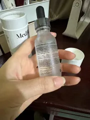 Ảnh đánh giá Serum Medik8 Hydr8 B5 30ml - Cấp ẩm và phục hồi da chuyên sâu, không dầu, phù hợp cho mọi loại da, an toàn cho da nhạy cảm