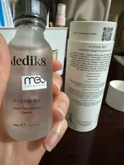 Ảnh đánh giá Serum Medik8 Hydr8 B5 30ml - Cấp ẩm và phục hồi da chuyên sâu, không dầu, phù hợp cho mọi loại da, an toàn cho da nhạy cảm