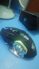 Ảnh đánh giá Chuột Không Dây Freewolf X8 Pro 2.4GHz - LED RGB 7 Màu, Cảm Biến Quang Học Hero, Kết Nối 10m, Pin Sạc, Phù Hợp Với Game Thủ