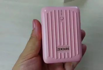 Ảnh đánh giá Sạc Dự Phòng Zendure Supermini ZDSM10PD 10.000mAh, 2 Cổng USB-C & USB-A, Sạc Nhanh Chống Nước, Pin Mini Gọn Nhẹ, Phụ Kiện Điện Tử Thời Trang