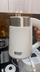 Ảnh đánh giá Ấm siêu tốc mini 2 lớp Bennix BN-008EK 0.8L - Thiết kế sang trọng, đun nước nhanh chóng, an toàn cho gia đình nhỏ và văn phòng