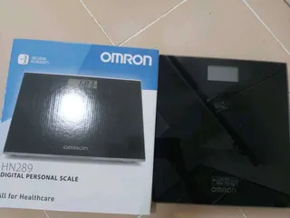Ảnh đánh giá Cân Điện Tử Omron HN 289 - Cân Sức Khỏe Chịu Lực 150kg, Màn Hình LCD Lớn, Thiết Kế Hiện Đại, Dùng Pin CR2032