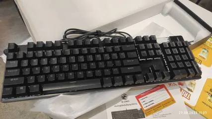 Ảnh đánh giá Bàn phím cơ E-DRA EK312 RGB - Bàn phím gaming với đèn LED rực rỡ, thiết kế đẹp, switch cơ chất lượng - Phụ kiện máy tính hoàn hảo cho gamer.